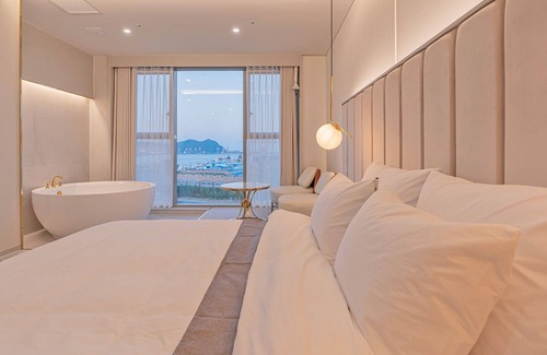 Yeongdo Hotel | Grand Bern Hotel