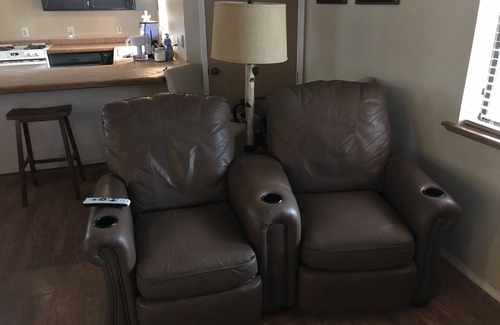 Parks House | Grand Canyon 1bd Loft@Historic Wrigley Ranch-Horseback Riding-Shooting-Dogs OK!