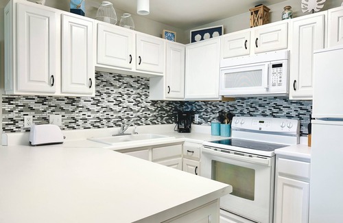 Ono Island Condo | Grand Caribbean 411W Condo 50 Yards from the Beach - NO HASSLE CHECK OUT