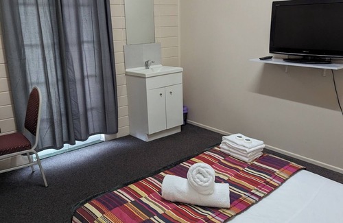 Proserpine Hotel | Grand Central Hotel Proserpine