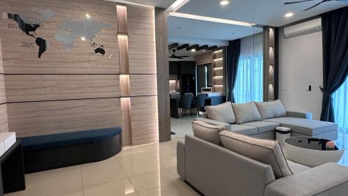 Lumut Villa | Grand'e De Villa Homestay