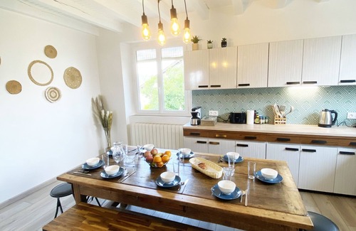 Viazac House | Grand Gîte de 9 Personnes Près de la Ville Médiévale de Figeac
