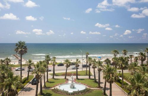 San Jacinto Hotel | Grand Galvez Resort, Autograph Collection