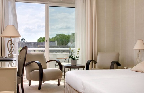 Solesmes Hotel | Grand Hôtel de Solesmes