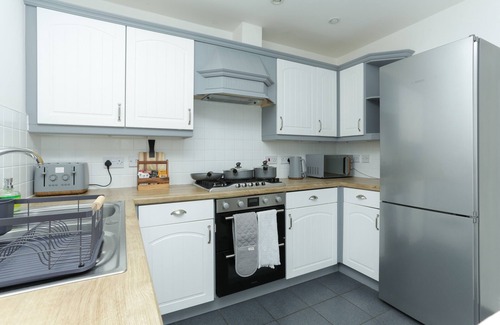 Petham House | Grand Hideaway, Chartham, Canterbury, Free Parking for 2 cars