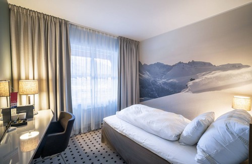 Andalsnes Hotel | Grand Hotel - by Classic Norway Hotels