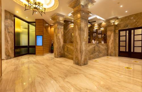 Fort Hotel | Grand Hotel Mumbai - Ballard Estate, Fort