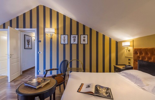 Grottasanta Hotel | Grand Hotel Villa Politi