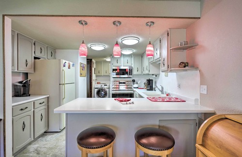 Grand Junction House | Grand Junction Golf Course Condo w/Balconies