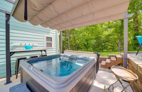 Eucha House | Grand Lake Cottage with Hot Tub in Eucha