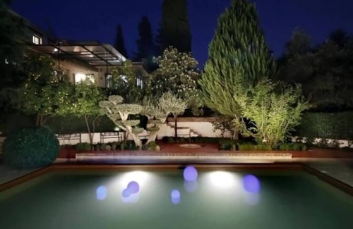 Albolote House | Grand Luxury Villa w/Pool and Hottub nearby Granada