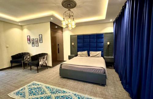 F-6 Sector House | Grand Manor House