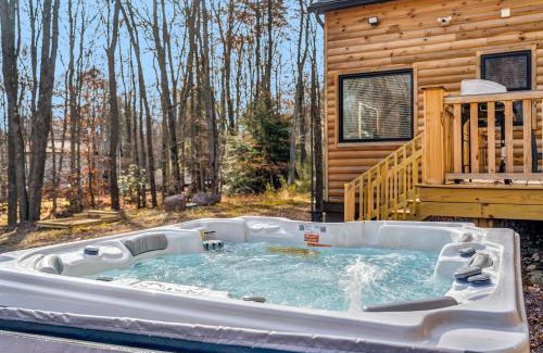 White Haven House | Grand Timber by AvantStay Indoor Pool Sports Court Game Room More