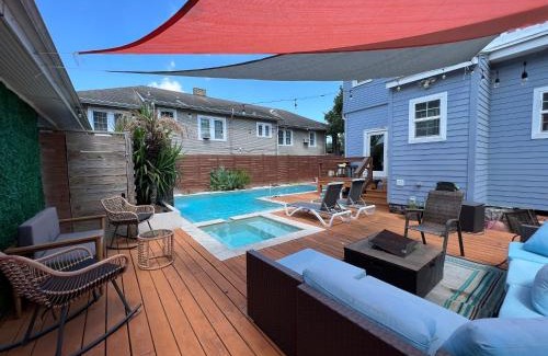 Navarre House | GrandCraftsman style home with pool and hot tub/center to all of New Orleans