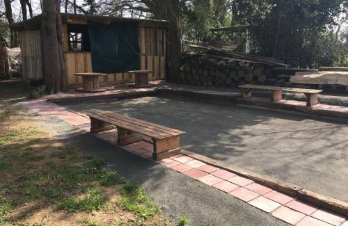 Chemire-en-Charnie House | Grande maison familiale avec jardin, terrasse et équipements de loisirs, proche forêt de la Charnie - FR-1-410-297