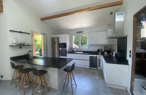 Saint-Maurice-sur-Dargoire House | Grande Maison Familiale Avec Piscine Chauffée Dans un Écrin de Verdure