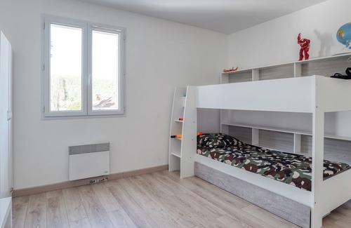 Limetz-Villez House | Grande maison jardin terrasse moderne parking 12 pers