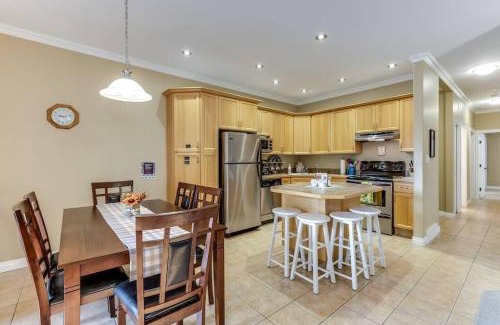 Okanagan-Similkameen Apartment | Grandma's Elephant Hideaway