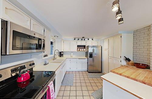 Dunes City House | Grandpa's Lake House