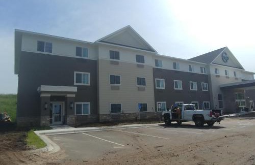 Cannon Falls Hotel | GrandStay Hotel & Suites