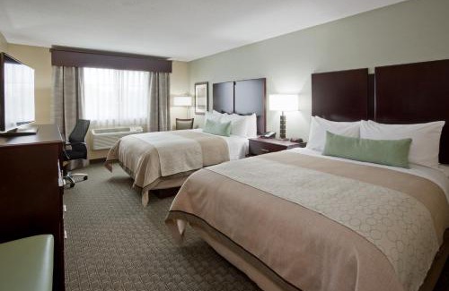 Glenwood Hotel | GrandStay Hotel & Suites - Glenwood