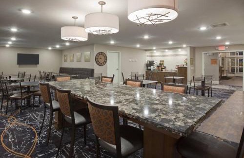 Morris Hotel | GrandStay Hotel & Suites - Morris