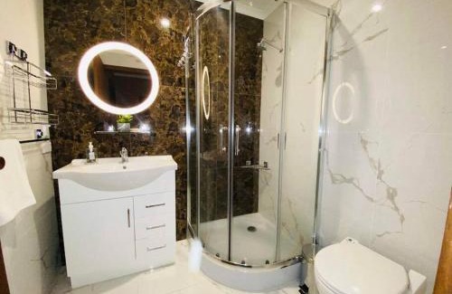 Glenroy Apartment | Grandview Melbourne Executive 2BR Apartment