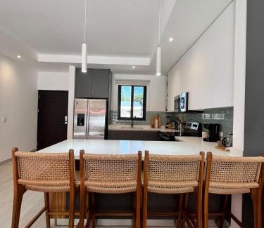 Santa Barbara Villa | Grandy Oasis Villa With Private Pool