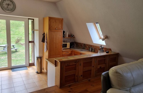 Mandailles-Saint-Julien House | Grange Aménagée, Pour les Amoureux de la Nature. Animaux de Compagnie Acceptés !