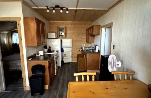 Northern Ontario Cabin | Granite Lake 2 Bedroom Cabin