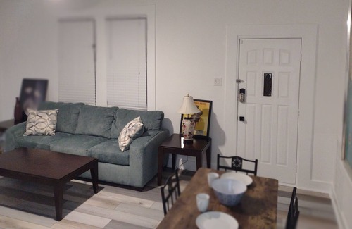 Elberton House | Granite Nest West Spacious 2 Bedroom - WiFi - TV