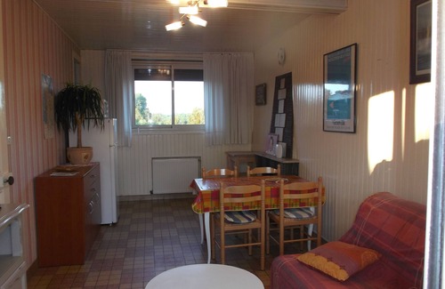 Granville House | Granville and Chausey islands house 50 m from the sea with small garden and terrace
