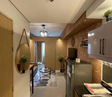 Santo Cristo Apartment | Grass Residences Industrial-Themed Staycation