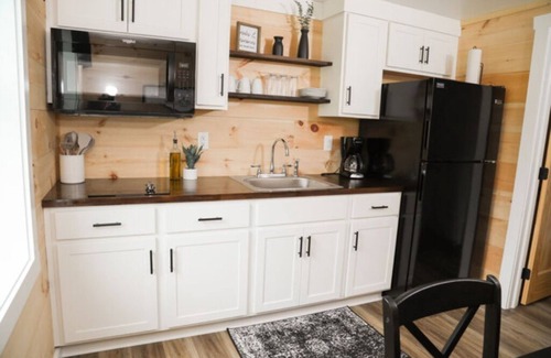Milroy Cabin | Grassy Willows Cabin - Hartman Center