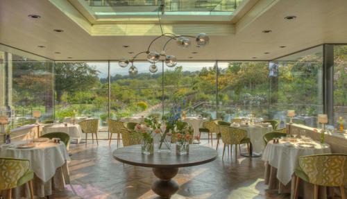 West Hoathly Hotel | Gravetye Manor