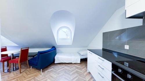 Brugg Apartment | Gray apartment by freihofapartments