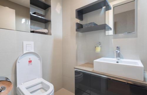 Znjan Apartment | Gray Pearl - Luxury Apartment With Pool