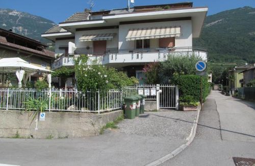 Pomarolo Apartment | Grazioso appartamento tra cultura, lago e montagna