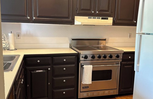 Whittier Condo | Great 2-bedroom condo with AC, WiFi, Parking in Downtown Boulder