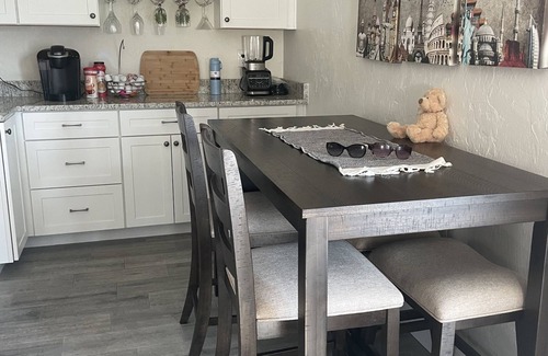 Cypress Lake Condo | Great couples get away minutes from the beaches!