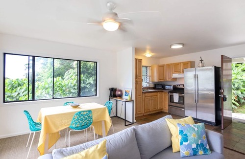 Manoa House | great for families & professionals