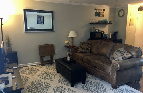 Gilford Apartment | Great Gilford studio, location is near everything!