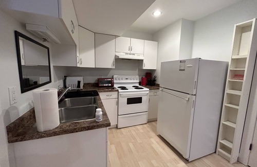 White Rock Apartment | great location