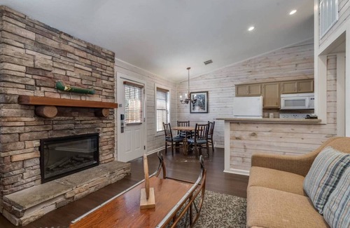 Conroe Apartment | Great Place 2BD/2BA + Pool
