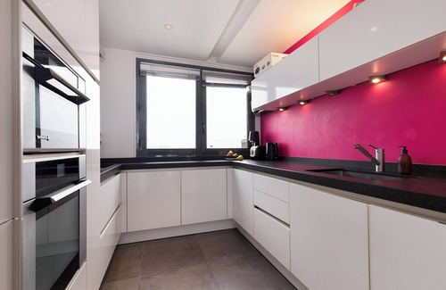 Arsenal Apartment | Great top floor with Eiffel Tower view and roof top in the heart of Paris
