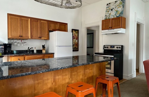 Stillwater Apartment | Great Two Bedroom Apartment in Historic Downtown Stillwater