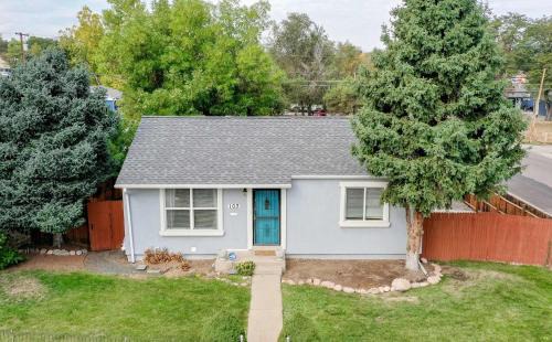 Barnum West House | Great two bedroom family spot with convenient access to downtown