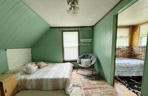 Ithaca House | Great value&Quiet Green Suite
