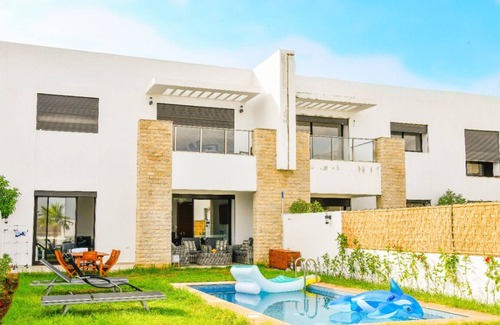 Plage des Nations House | GREAT VILLA OF NATIONS