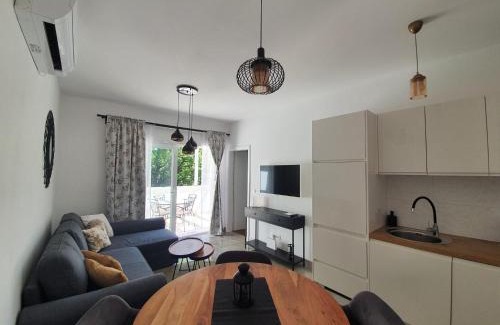 Hodilje Apartment | Green apartment